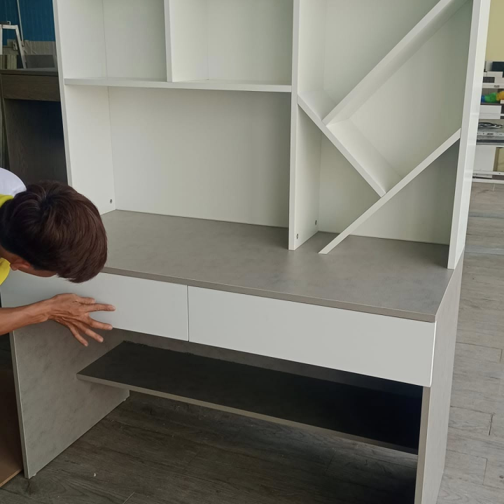 Mẫu Bàn Học Mini Kết Hợp Kệ Sách