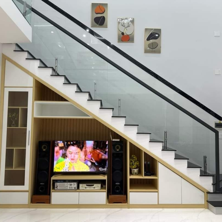 Kệ Tivi Chân Cầu Thang Thiết Kế Hiện Đại