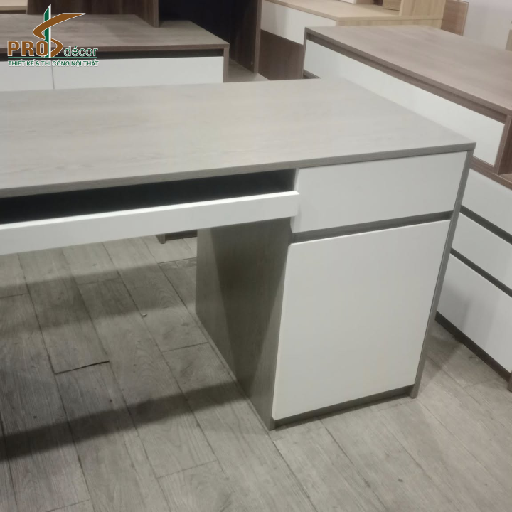 Mẫu Bàn Học Đơn Giản